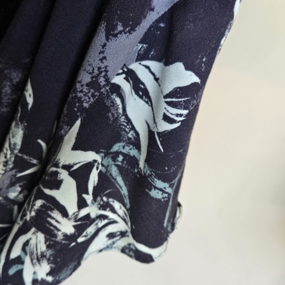 Novella Royale Floral Hawaiian Print Blue Asymmetrical Maxi Short Sleeve Dress - Picture 8 of 11